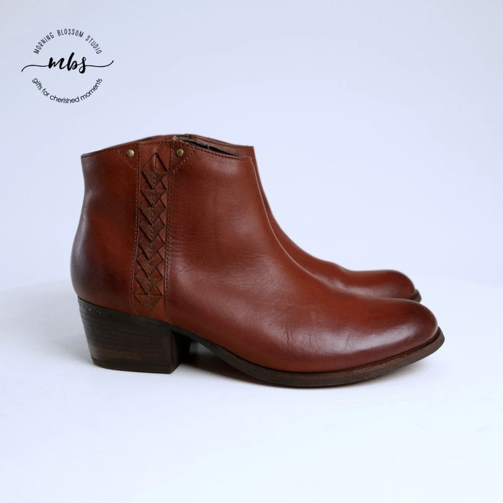 Clarks Maypearl Leather Side Zip Boots Brown Women 8